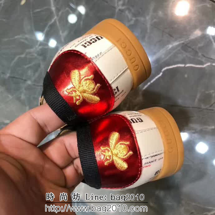 GUCCI古馳 爆新款 印章印花牛皮 女休閒鞋 QZS1860